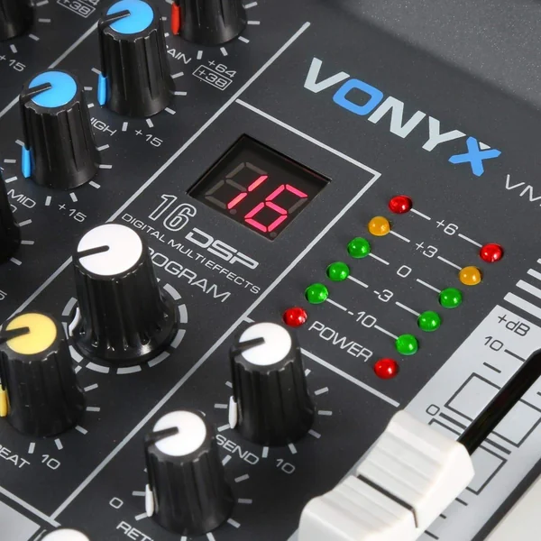 2nde Vie - Vonyx VMM-K602 - Console de Mixage, 6 Canaux, Bluetooth