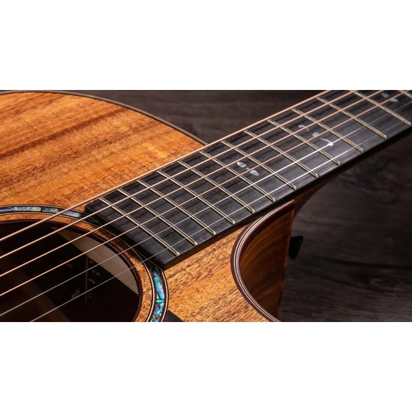 724ce - natural gloss