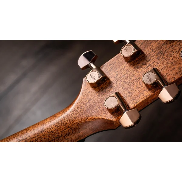 724ce - natural gloss