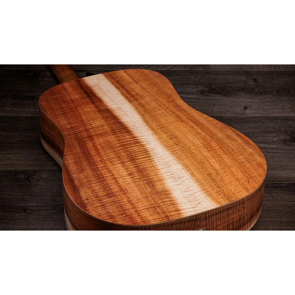 Academy 10e Figured AA-Koa Ltd - natural