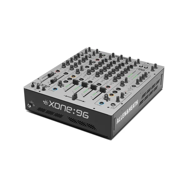 Allen & Heath XONE-96 console Club DJ 6 voies + carte son
