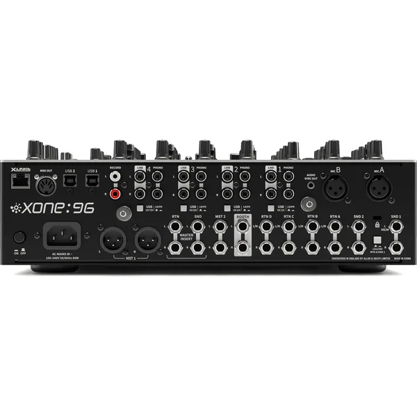 Allen & Heath XONE-96 console Club DJ 6 voies + carte son