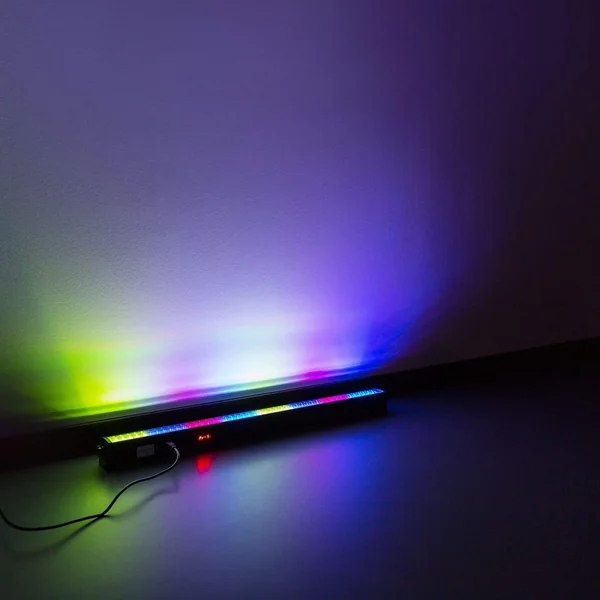BeamZ LCB144 Barre LED RGB 144 LEDs - Modes DMX