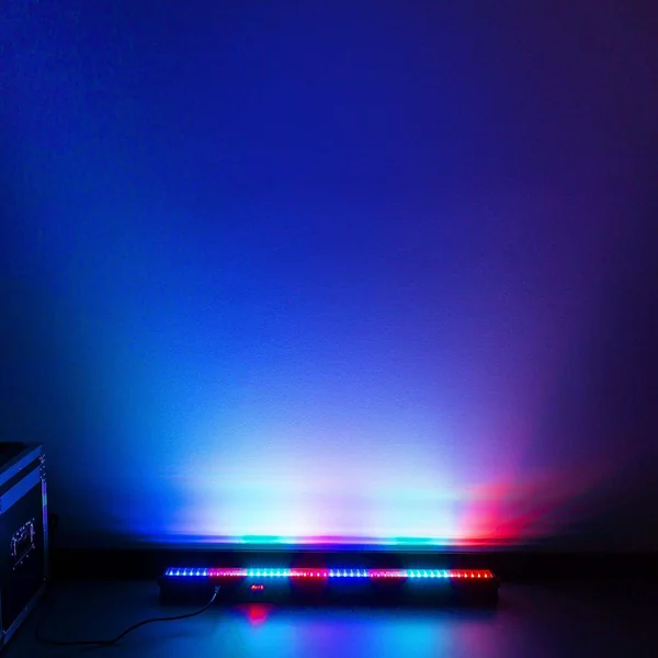 BeamZ LCB144 Barre LED RGB 144 LEDs - Modes DMX