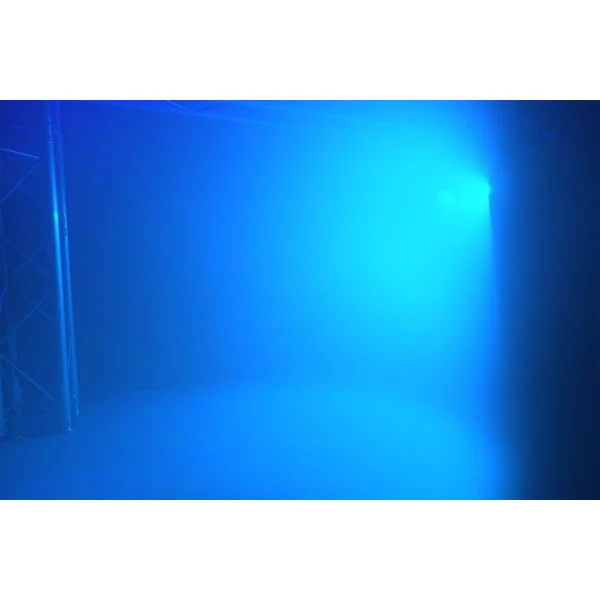 BeamZ Pro BTF200CZ - Projecteur Fresnel à LED, RGBW 200 Watts, Mode DMX