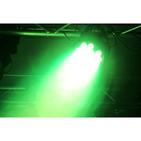 BeamZ Professional BT310 - Projecteur FlatPAR, 12x LED RGBA, 6W par LED, avec Télécommande