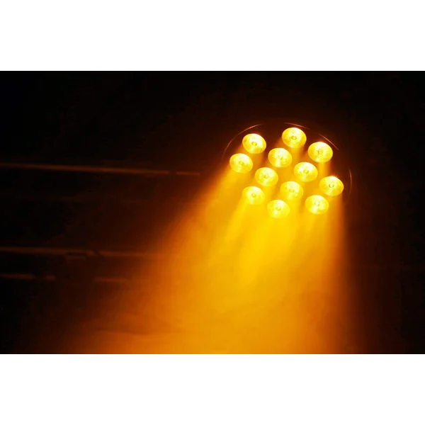 BeamZ Professional BT310 - Projecteur FlatPAR, 12x LED RGBA, 6W par LED, avec Télécommande