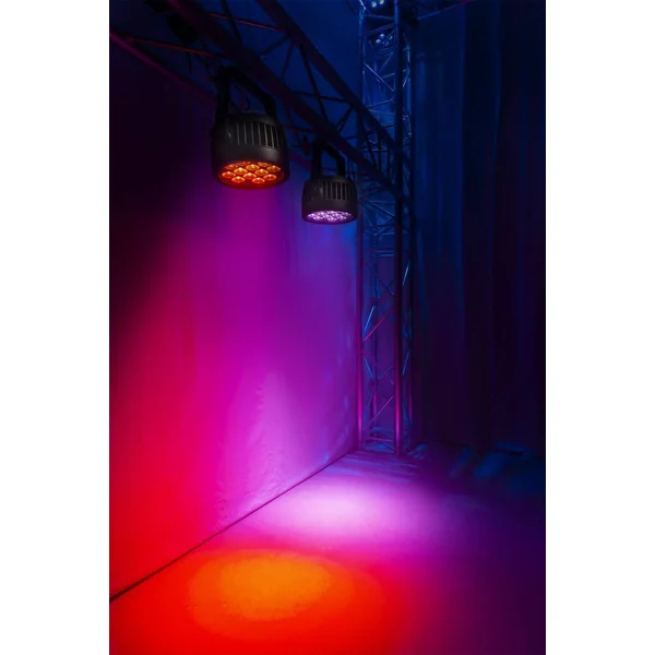 BeamZ Professional BWA534 - Projecteur PAR CAN IP65, 12x LED RGBWA-UV, avec Boitier Étanche - Aluminium
