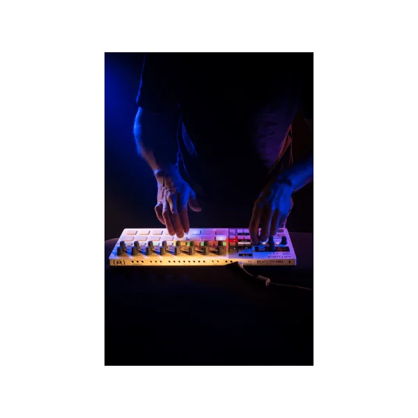 BEATSTEPRO Arturia - Controleur et séquenceur