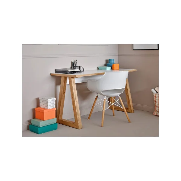 Bureau informatique blanc épuré Bureau design Bureau moderne
