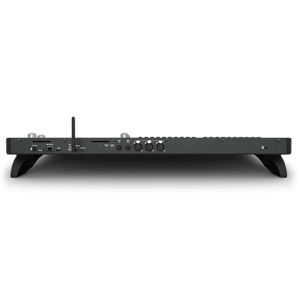 Chamsys QuickQ30 console lumière DMX 4 univers