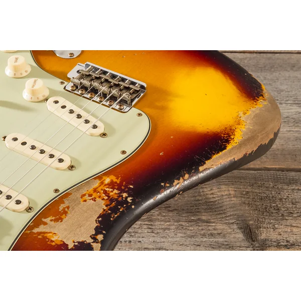 Custom Shop Bone Tone Stratocaster #CZ584251 - super heavy relic 3-color sunburst