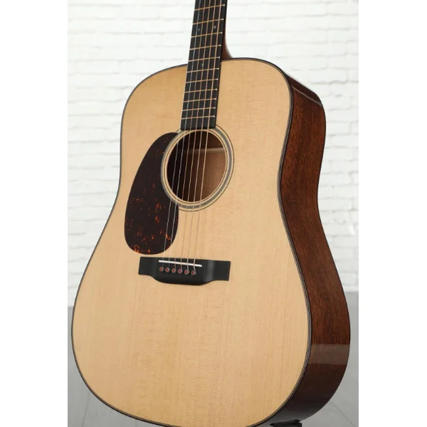 D-18 Modern Deluxe Left Hand - natural