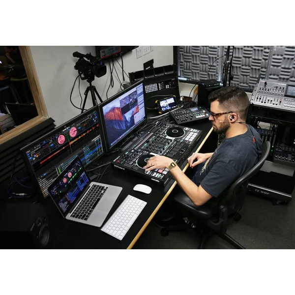 DJ-202