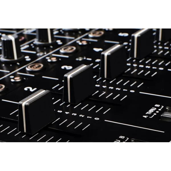 DJM-V10