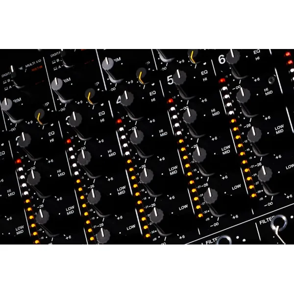 DJM-V10