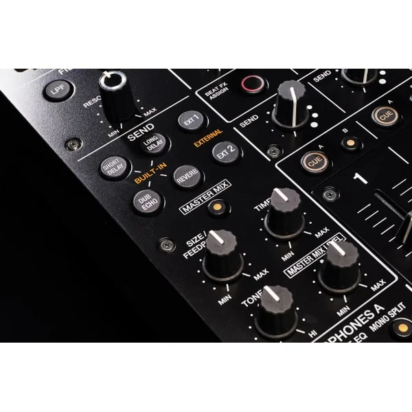 DJM-V10