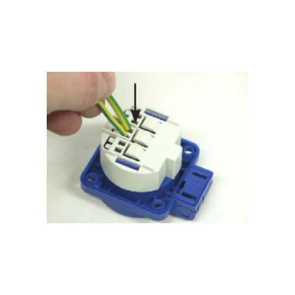Embase encastrable femelle secteur 230V 16A Bleue avec volet IP54 connexions automatiques