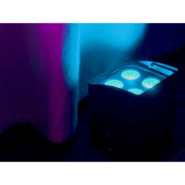 EUROLITE AKKU IP UP-4 QCL Spot QuickDMX MK2