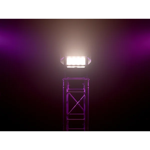EUROLITE AKKU Multiflood IP 8x10W RGBW Wash CRMX