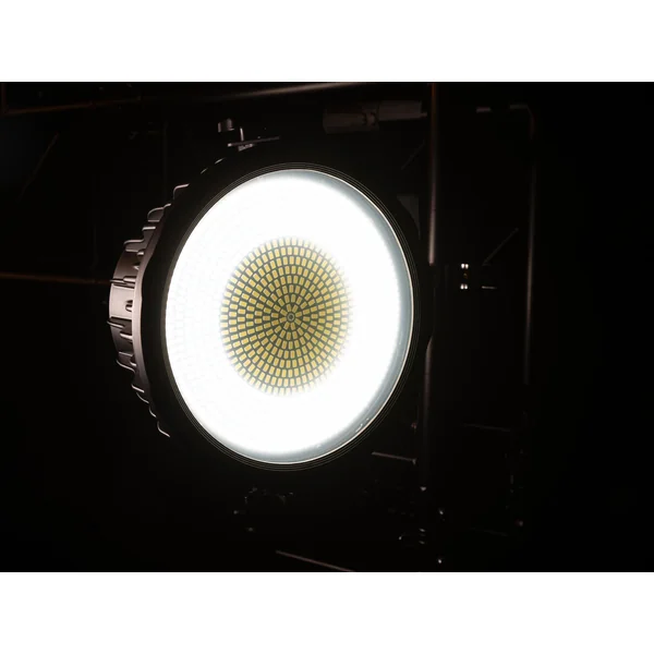 FUTURELIGHT PRO Slim Strobe SMD 840 WW