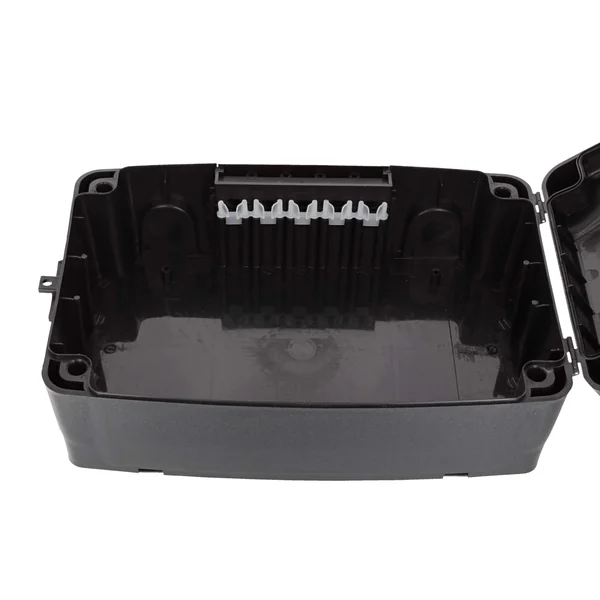 IP BOX L