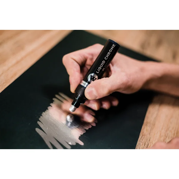 Marqueur Liquid Chrome Calligraphie 3mm Molotow