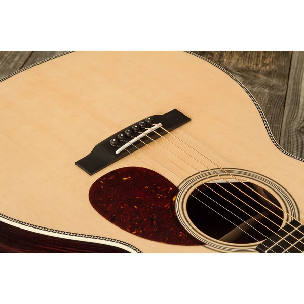 OM2H SS #34819 - natural high gloss