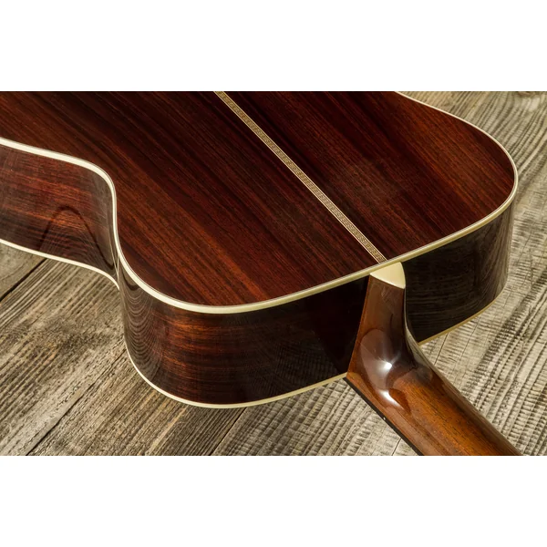 OM2H SS #34819 - natural high gloss