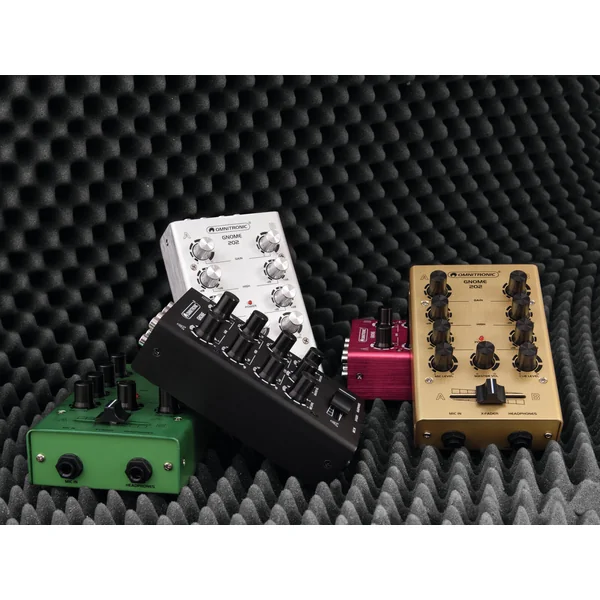 OMNITRONIC Mini table de mixage argentée GNOME-202