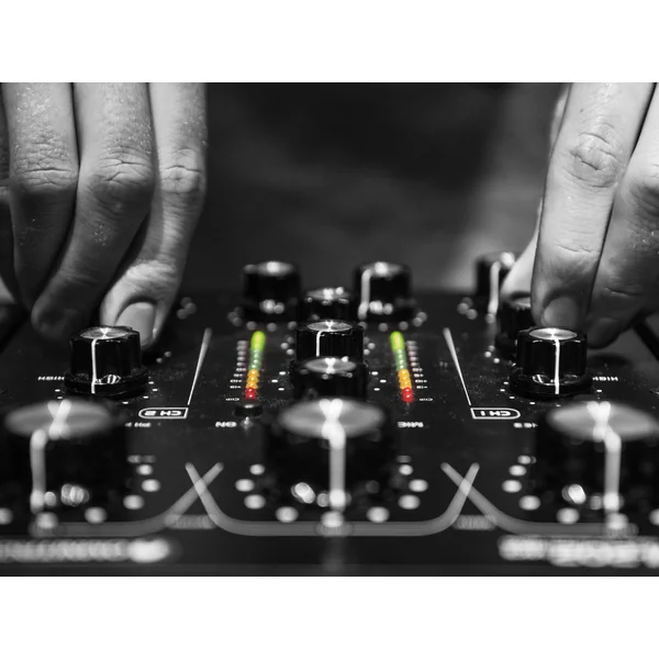 OMNITRONIC Table de mixage Rotary TRM-202MK3 2 canaux