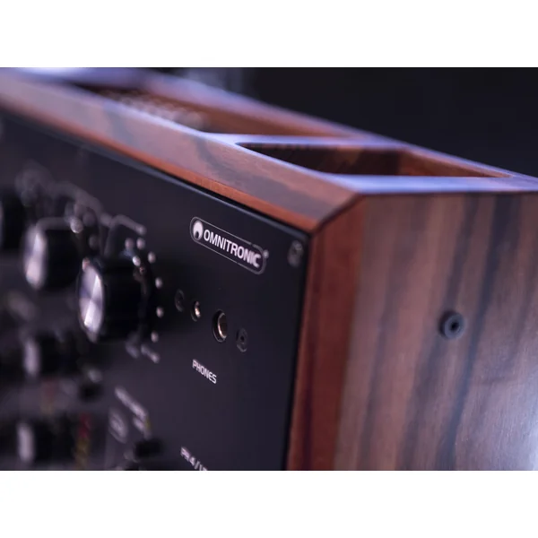 OMNITRONIC Table de mixage Rotary TRM-402 4 canaux