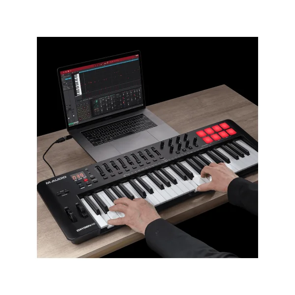 OXYGEN49V M-Audio – Clavier maitre midi 49 notes 8 pads