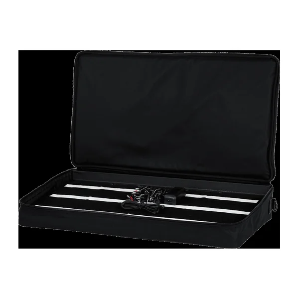 Pedalboard GATOR GPT-PRO-PWR-CE - en bois + alimentation