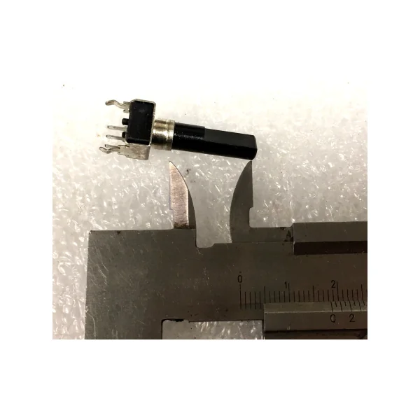 Potentiomètre simple B10K B103 linéaire axial monotour arbre méplat D 6mm longueur 18 à 23mm