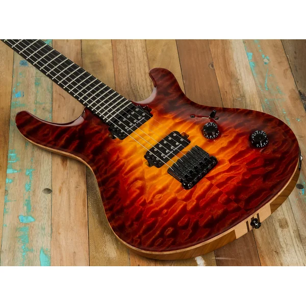 Regius Core Classic 6 (Mahogany, Seymour Duncan) - 3-tone sunburst
