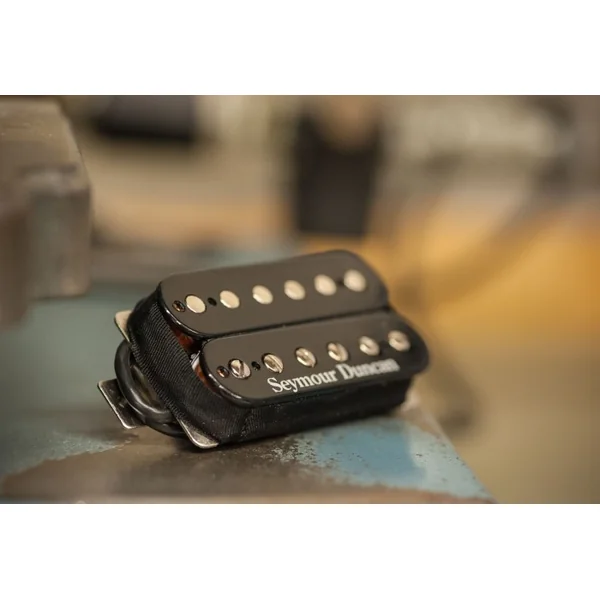 SH-14 Custom 5 - bridge - black