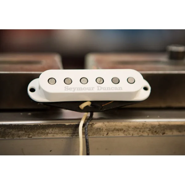 SSL-2 Vintage Flat Strat - black