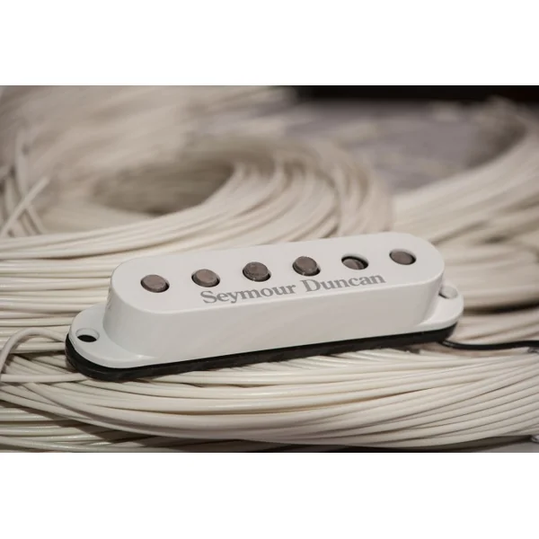 SSL-5-RWRP Custom Staggered Strat - middle rwrp - white