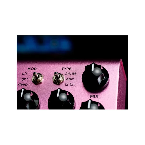 Strymon Dig V2