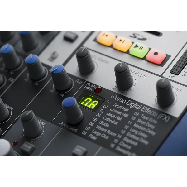 StudioLive AR8c