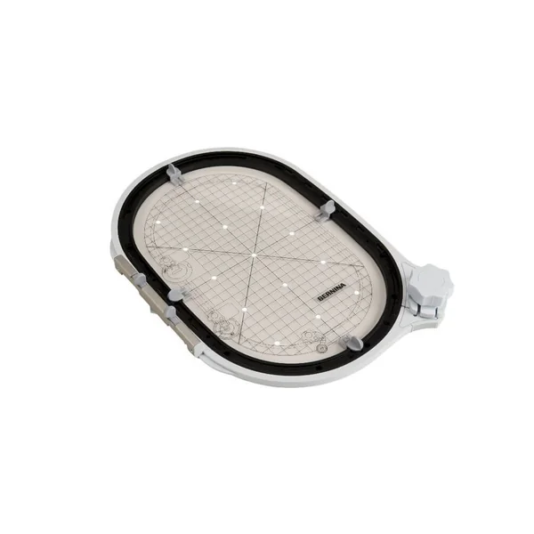 Un Confort et une Précision Optimal avec le Grand Cadre de Broderie Midi Bernina 265x165mm