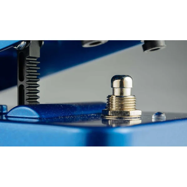 XW-2 Wah Ltd - Metallic Blue