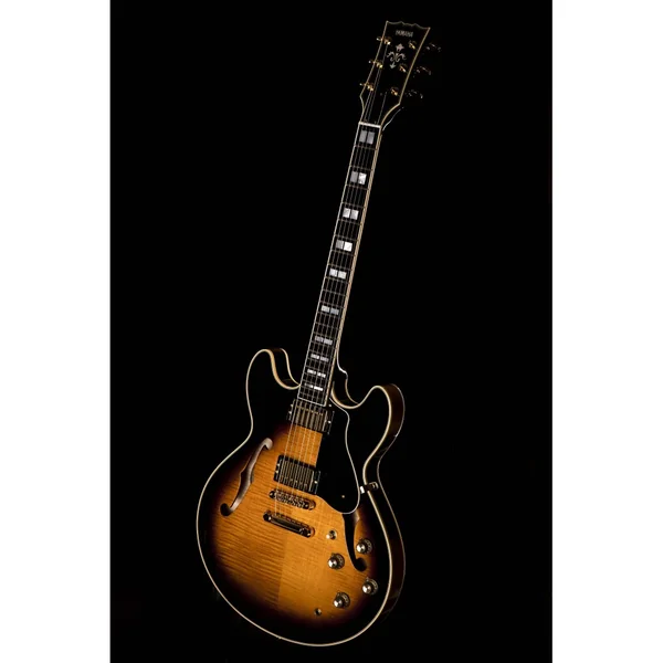 Yamaha SA2200BS brown sunburst + étui